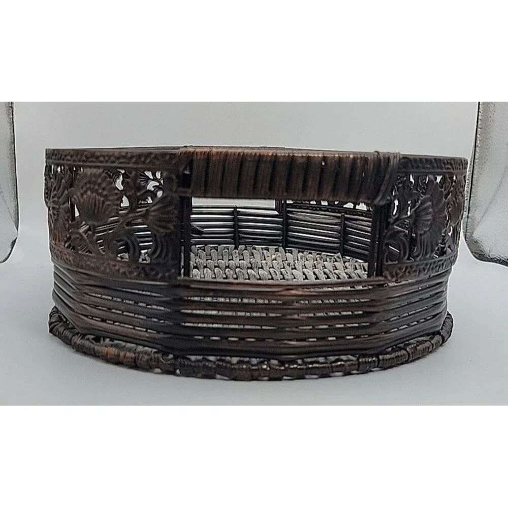 Metal & Wicker Tray Or Decor ~ Vtg Oval Brown Bambo & Copper Look ~ Well Made